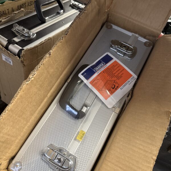 New Draper aluminium tool case with locking mechanism and handle.