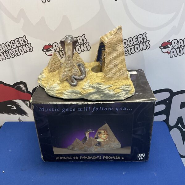 DRW Virtual 3D Pharaohs Promise 2 diorama featuring a pharaoh statue.