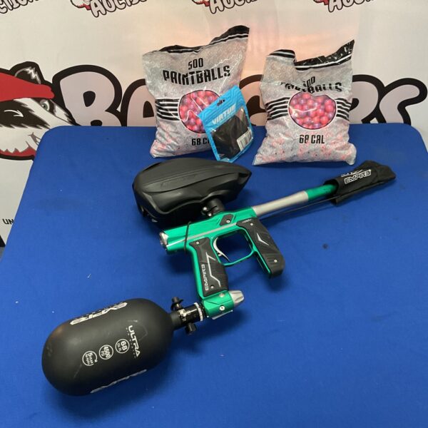 Empire Axe 2.0 paintball gun with carbon fibre tank and paintballs.