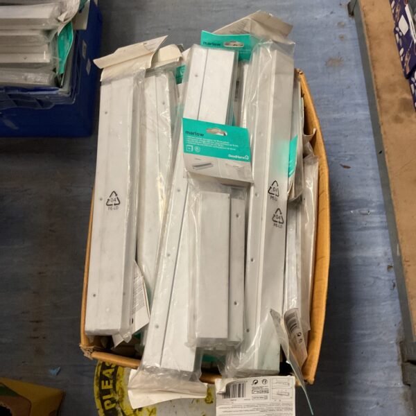 Box of goodhome 200mm metal corner connectors for DIY projects.