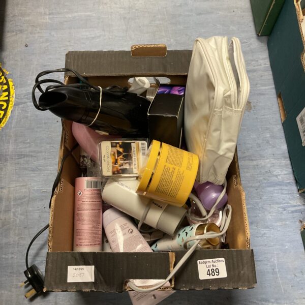 Mixed lot of hair and beauty products including creams and hair remover.