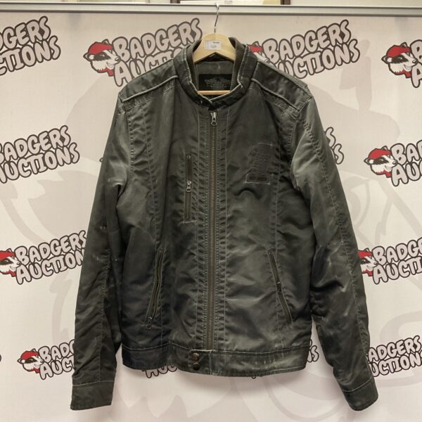 Men's Harley Davidson leather jacket size large, classic biker style.