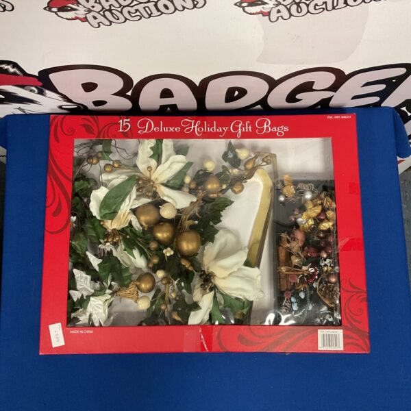 Festive holiday gift bags, model 747-631, for Christmas and gift-giving.