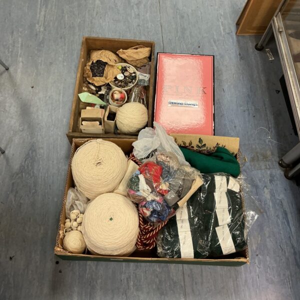 Mixed lot of vintage homecraft supplies and yarn.