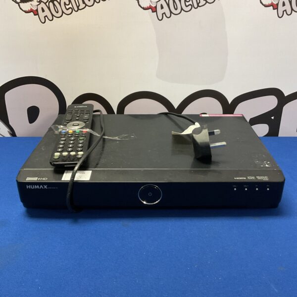Humax HDR-Fox T2 digital TV box with remote control.