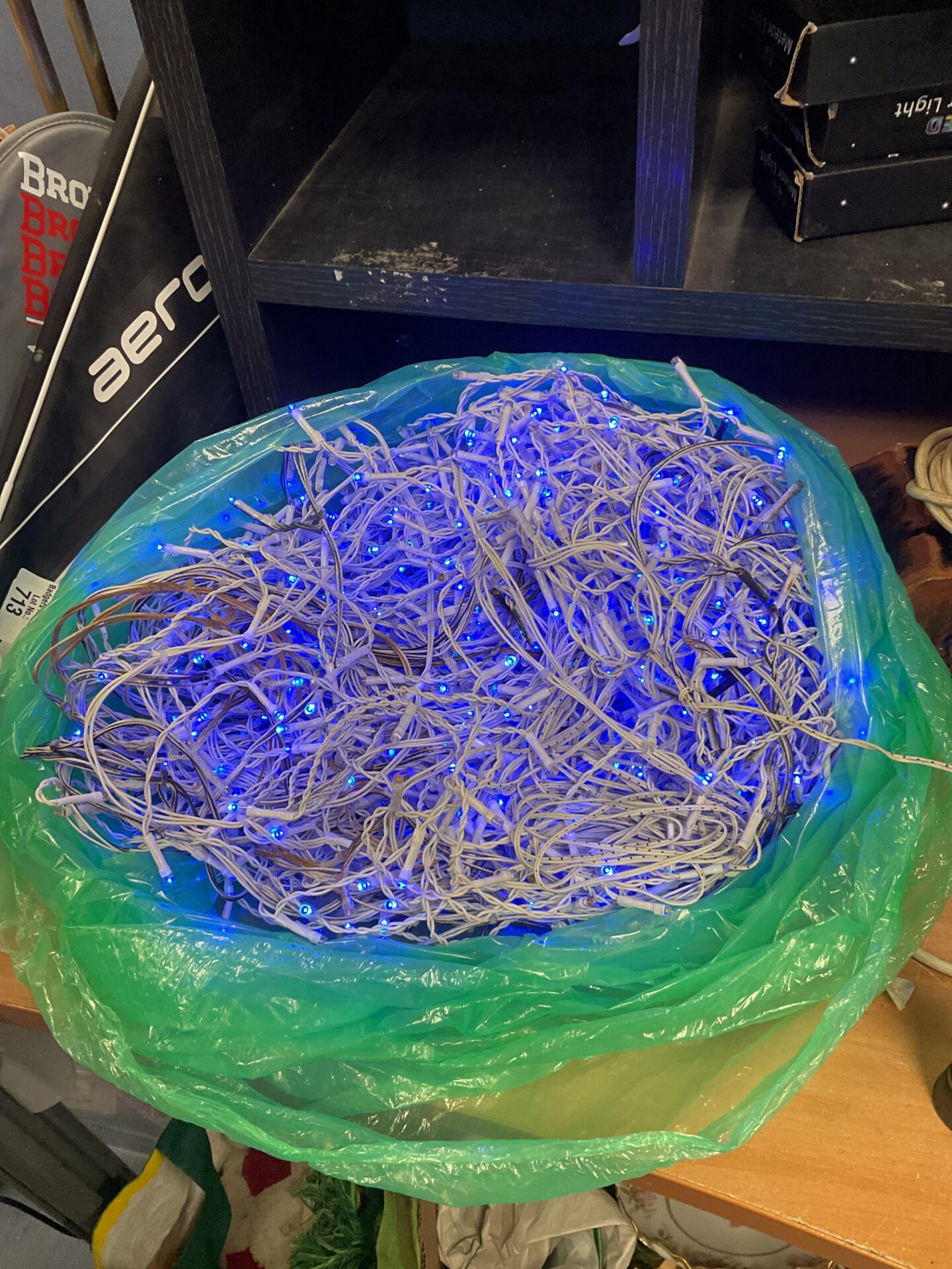 8 function 1200 led 45m blue & white set of outdoor Christmas lights working