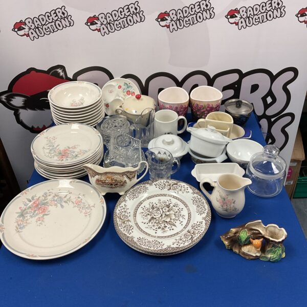 Keltcraft china and glassware lot with patterned plates and bowls.