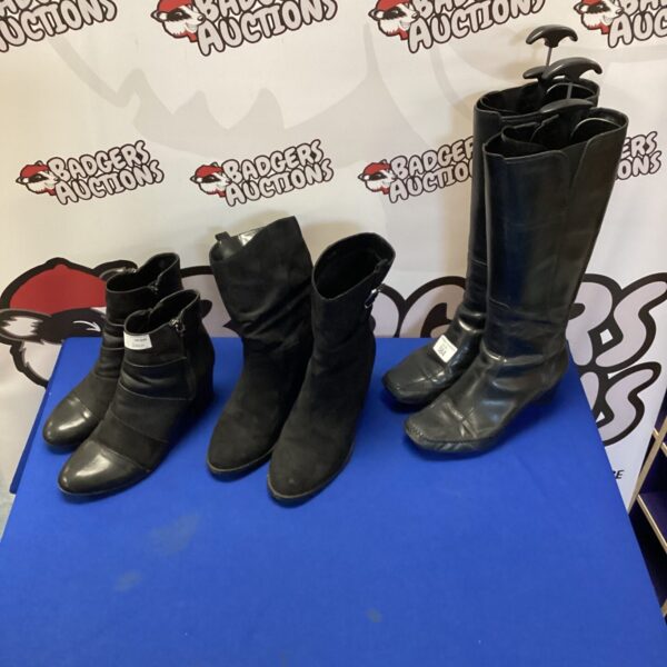 Ladies boots size 41, a lot of three pairs.