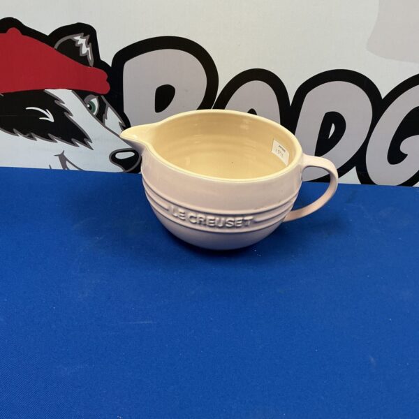 Cream Le Creuset mixing jug, vintage kitchenalia, stoneware jug.