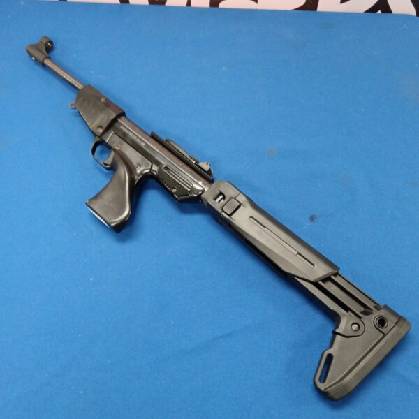 Black Major air pistol with removable stock for target practice.