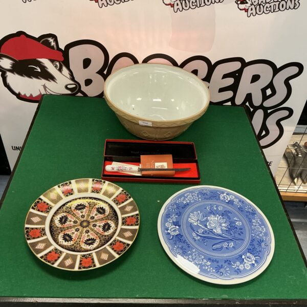 Vintage Masons mixing bowl with floral pattern for kitchen use.