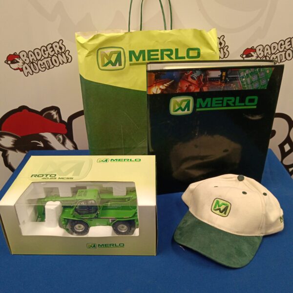 Merlo Roto 40.25 MCSS diecast model with cap and service pack.