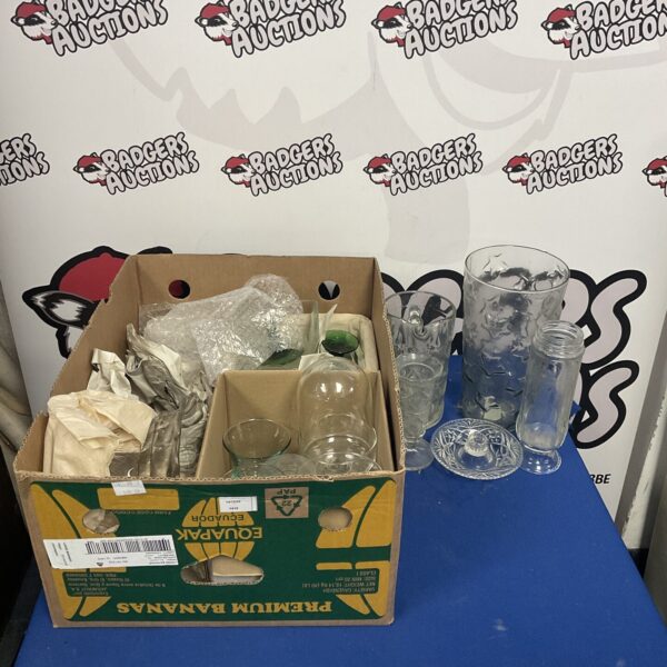 Mixed glassware lot with assorted vintage and decorative glass pieces.