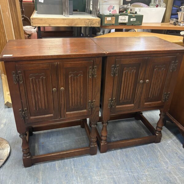 Vintage oak bedside cabinets pair in Old Charm style.