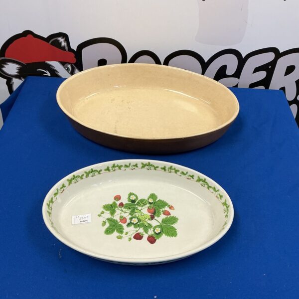 Vintage Portmeirion flan dishes with a strawberry botanical design.