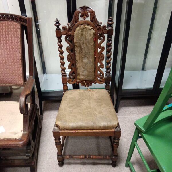 Antique Queen Anne walnut hall chair with barley twist supports.