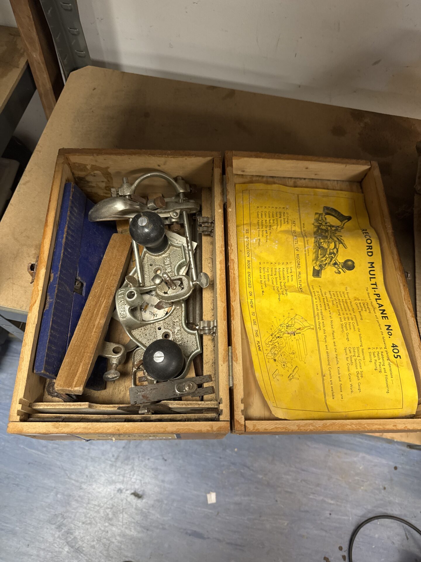 Vintage Record Multiplane No. 405 woodworking hand plane.