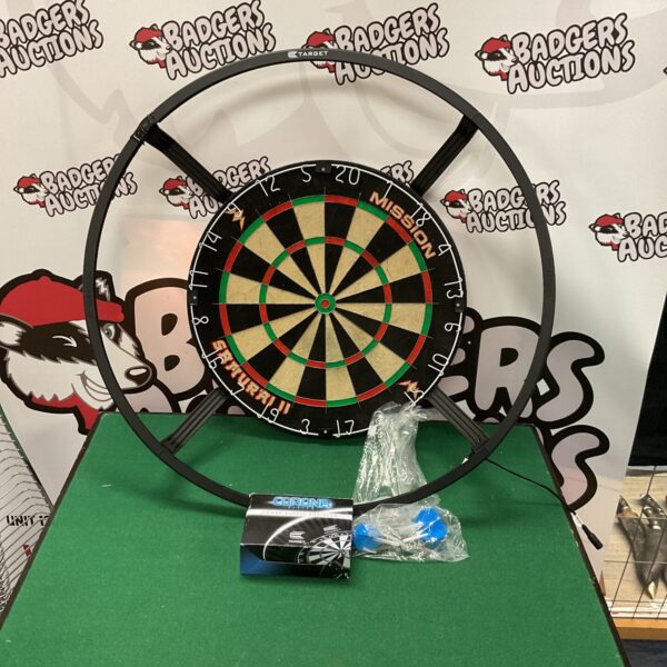 Complete dartboard set with Dennis Priestly darts and Target light.