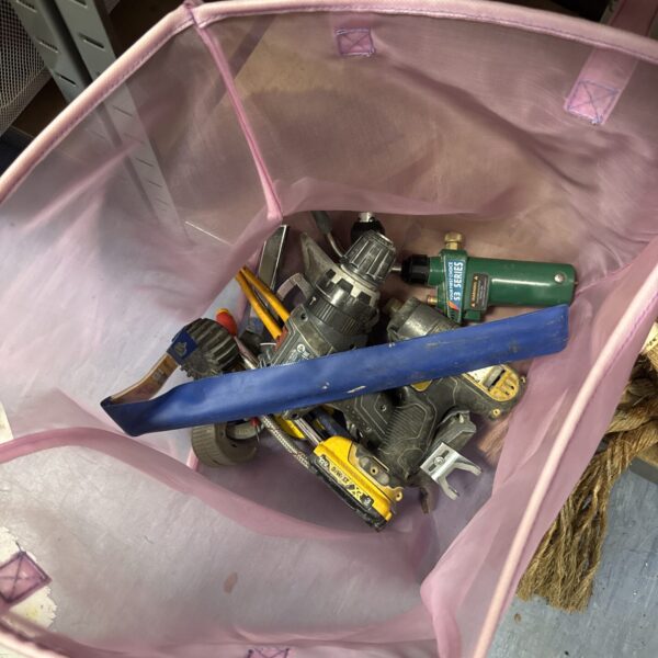 Mixed lot of shed clearance tools and garden implements.