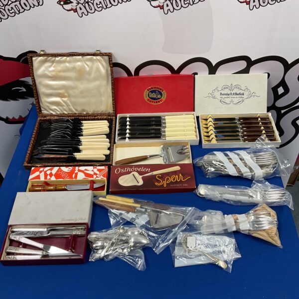 Vintage silver plated and stainless steel cutlery set from Robinsons and Peeredge.