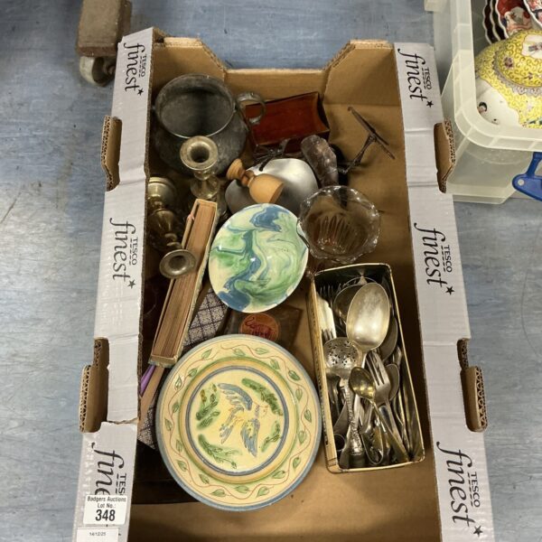 Mixed lot of vintage silverplate cutlery for collectors.