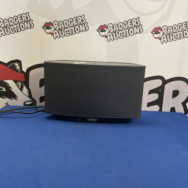 Black Sonos Play:1 wireless smart speaker for home audio.