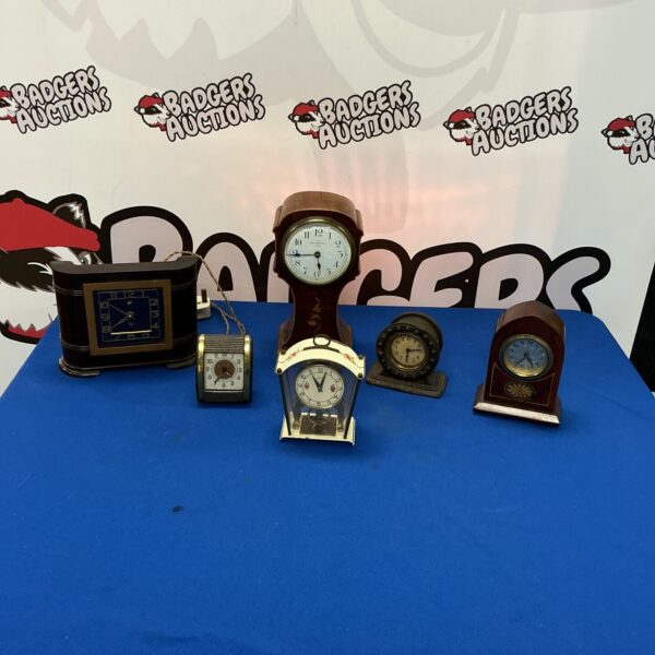 Vintage Smith Electric mantle clock on display.