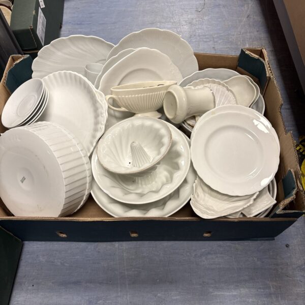 Mixed lot of white china including Wedgwood and New Chelsea pieces.