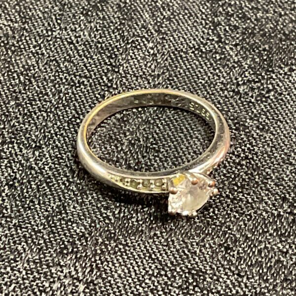Elegant 925 silver ring with a large white stone.