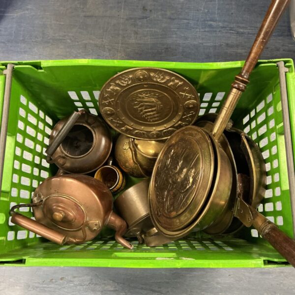 Vintage brass and copper lot with kettles and a Viking plate.