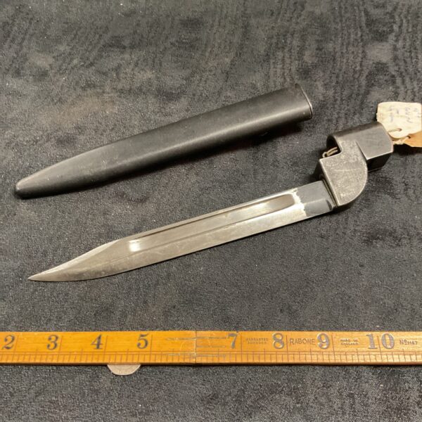 Vintage British No7 bayonet for Lee-Enfield Mk4 rifle, military collectible.