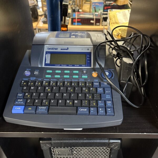 Brother PT-9600 professional industrial label printer, handheld label maker.