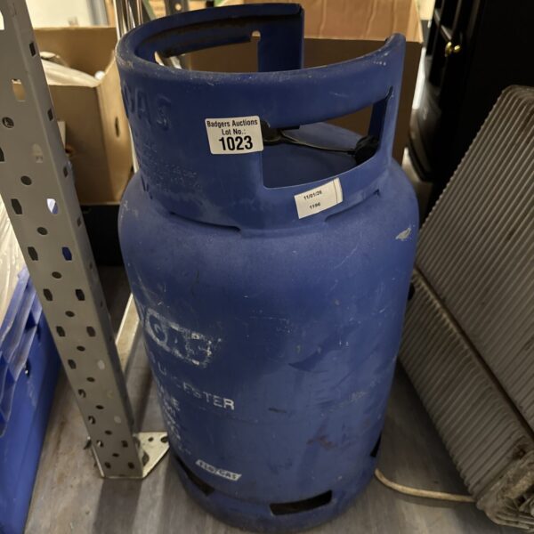 Blue 13kg butane gas canister for camping and portable heating.