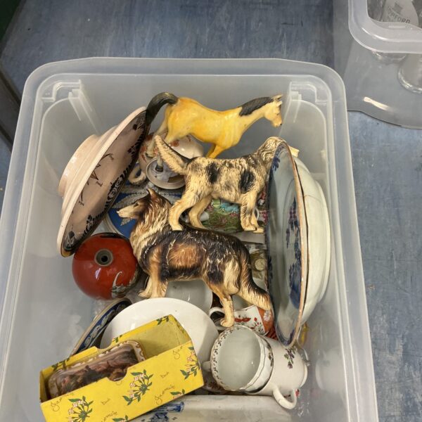 Mixed lot of vintage dog figurines and ceramic items for collectors.