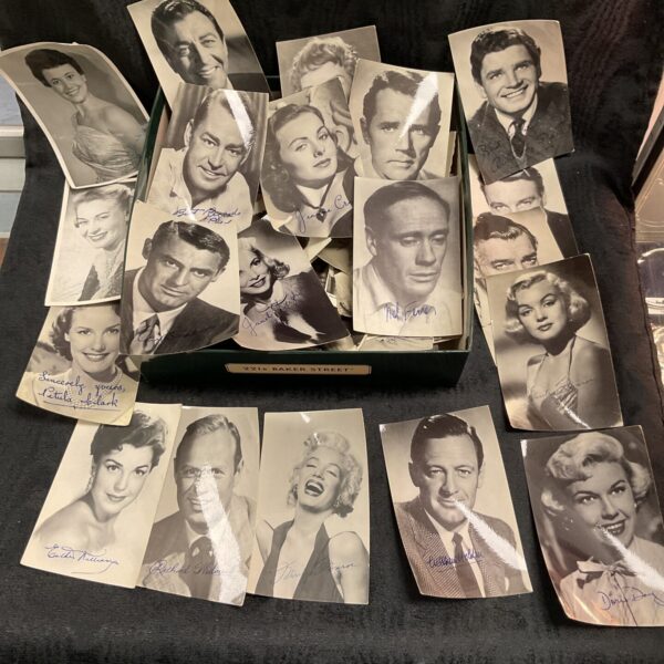 Vintage lot of Hollywood film star photographs, including Marilyn Monroe.