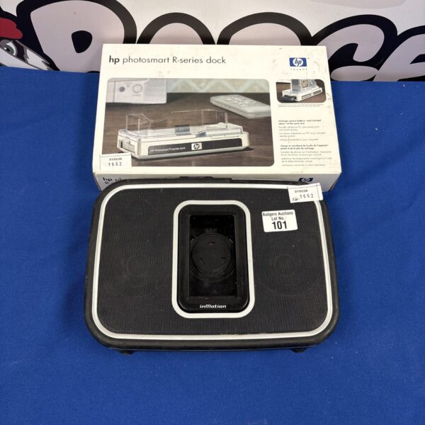Vintage HP Photosmart R series dock with Altec speaker system.