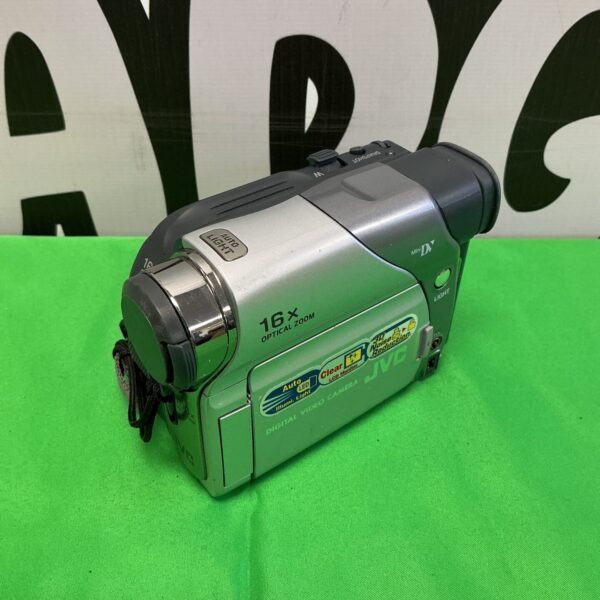 JVC GR-D23EK digital video camera