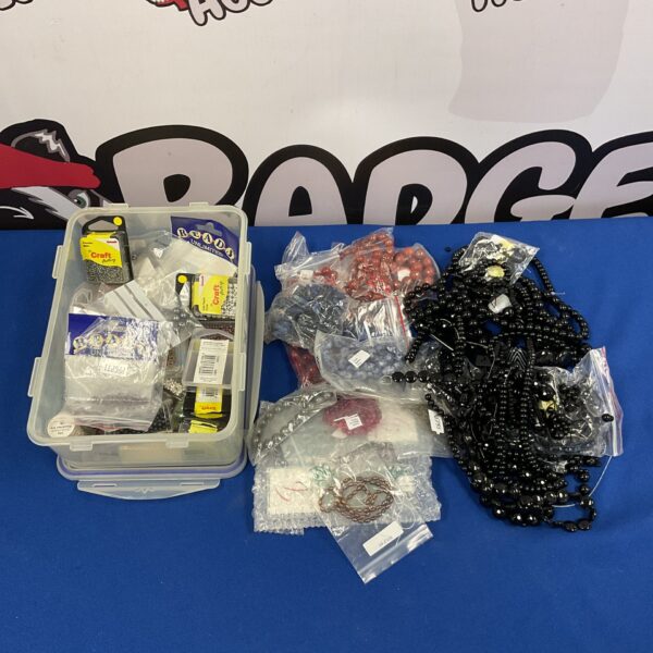 Lot of semi precious jewellery making beads including pearls and onyx.