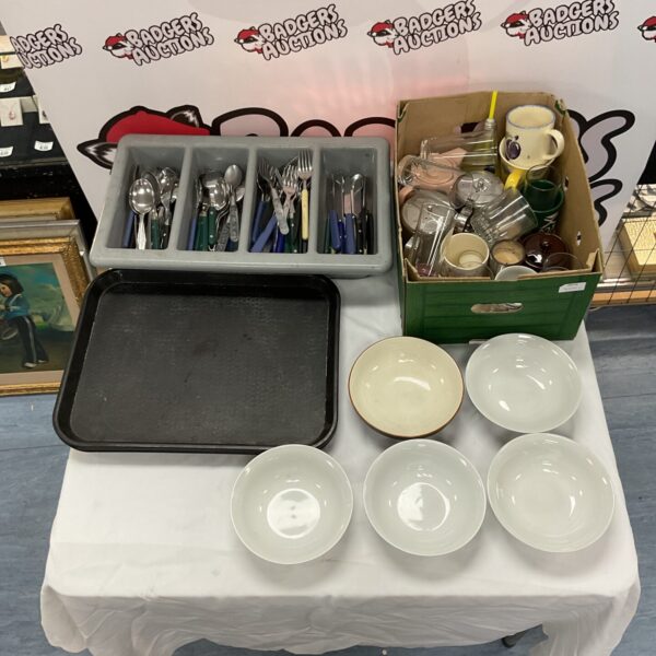 Mixed kitchenware lot including cutlery, glasses, and bowls.
