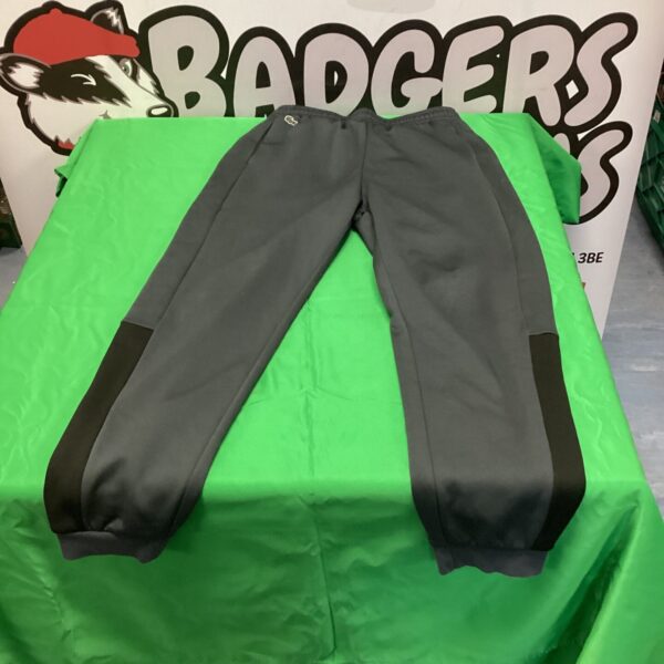 Lacoste child's size 14 tracksuit, pre-owned sportswear.