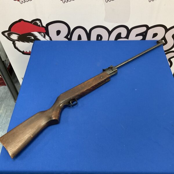 Vintage Hungarian LG 527 break barrel air rifle for sale.