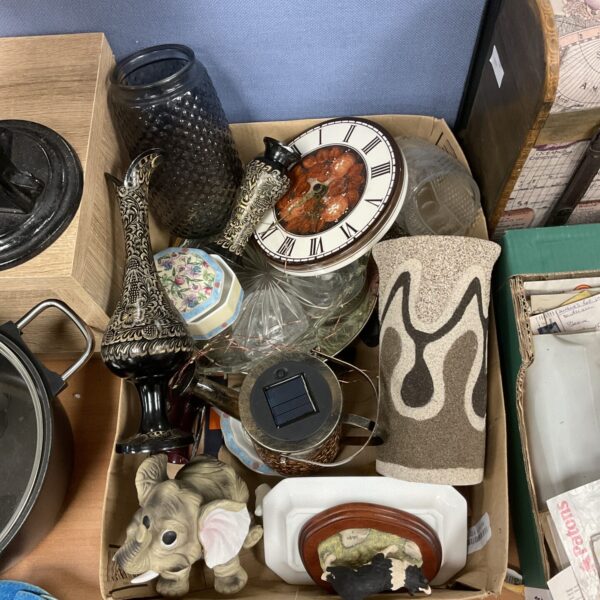 Mixed lot of vintage collectibles and garden ornaments.