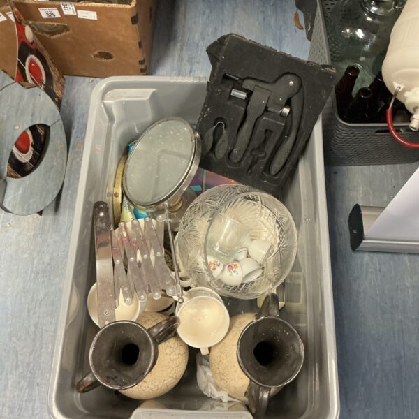 Vintage mixed lot with extending shaving mirror and household items.