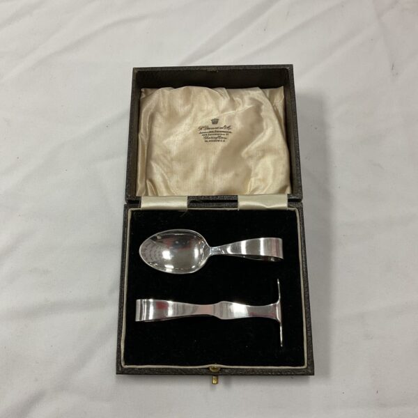 Vintage silver plated christening spoon and pusher set by R Drummond.