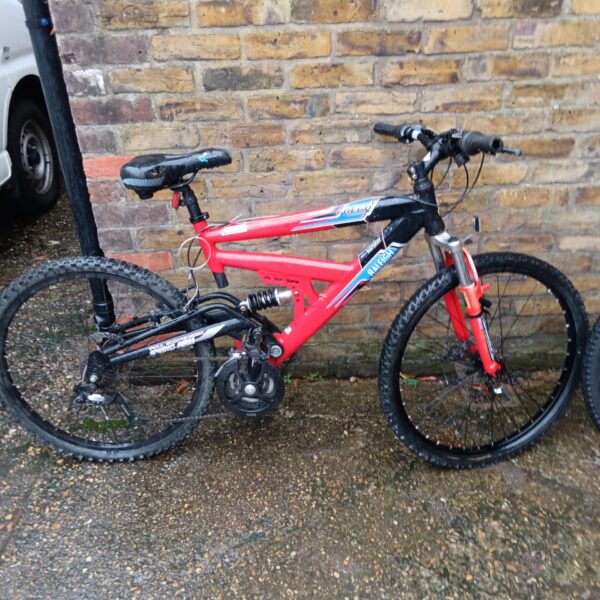 Side view of a vintage Raleigh Fuego mountain bike.