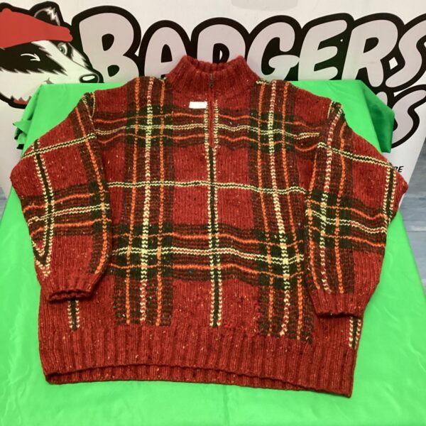 Ralph Lauren hand-knitted sweater in warm wool with cable knit detail.