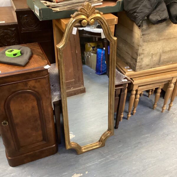 Large antique Regency style gilt mirror for wall decoration.