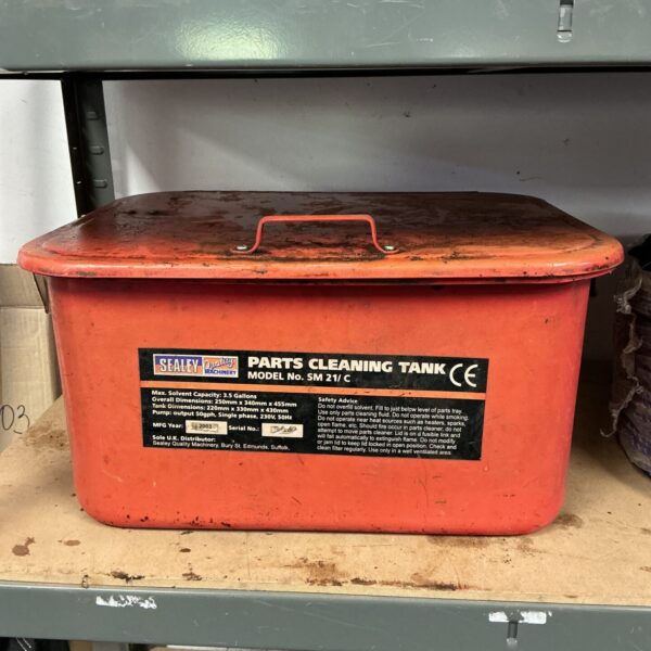 Used Sealey SM21C parts cleaning tank for automotive and workshop cleaning.