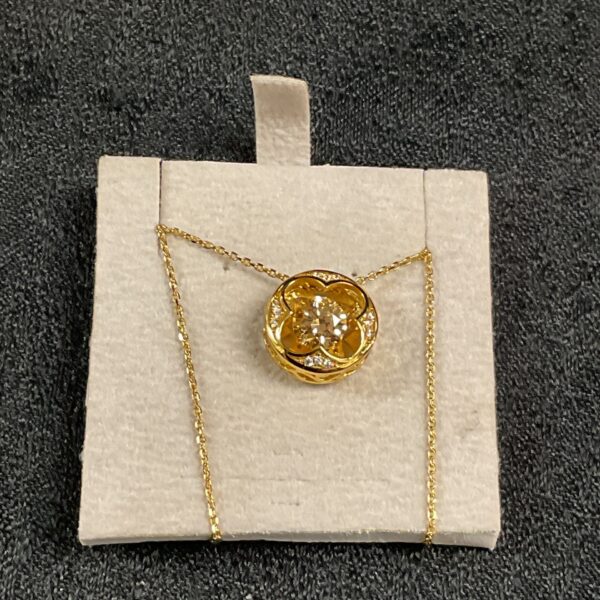 Elegant Swarovski shimmerstone pendant necklace with gilt chain.