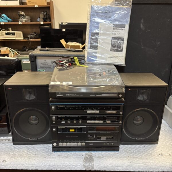 Vintage Technics SL-3/SB-F5 mini hi-fi system, compact stereo.